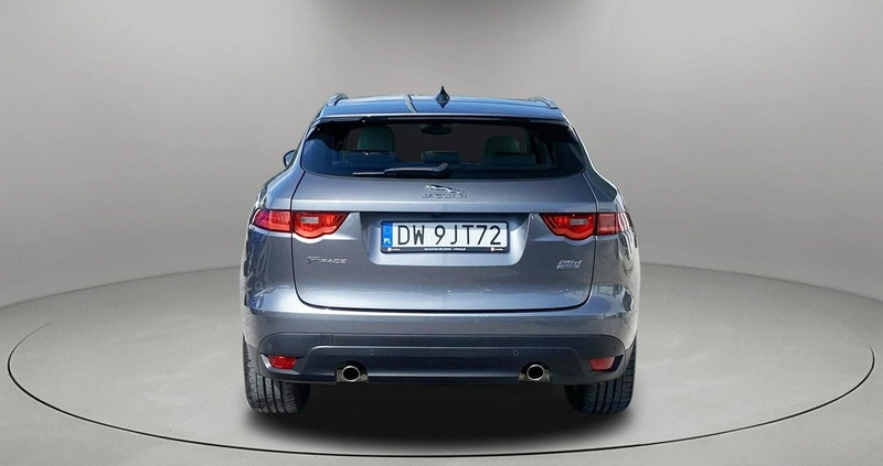Jaguar F-Pace cena 169900 przebieg: 44000, rok produkcji 2020 z Witnica małe 379